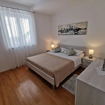 Feather Апартаменты *