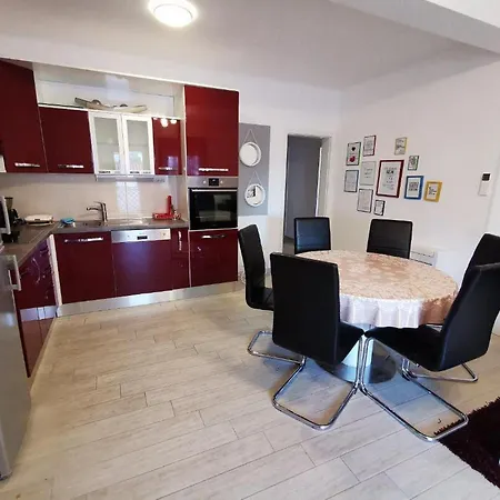 Apartament Feather *